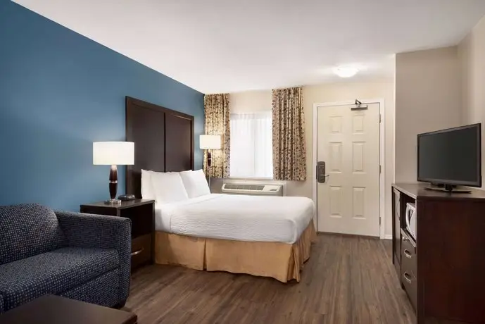 Days Inn by Wyndham Kelowna 