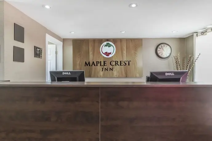 Maple Crest Inn 