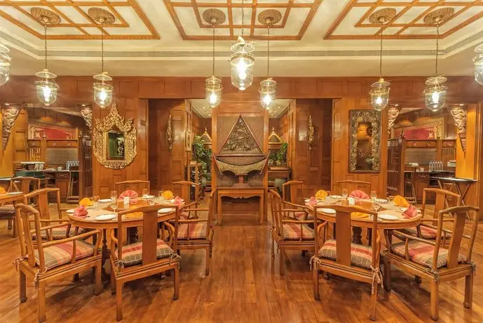 The Oberoi Grand Kolkata 