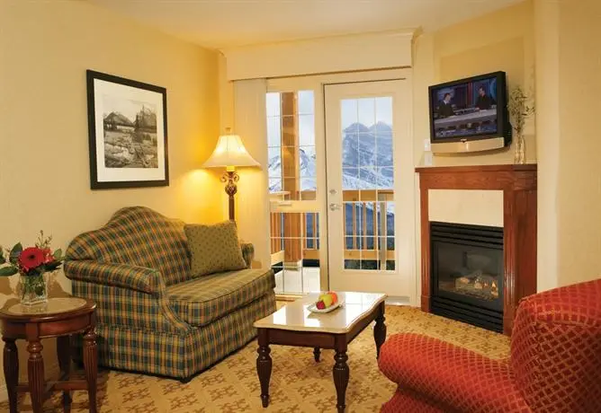 Lake Louise Inn 