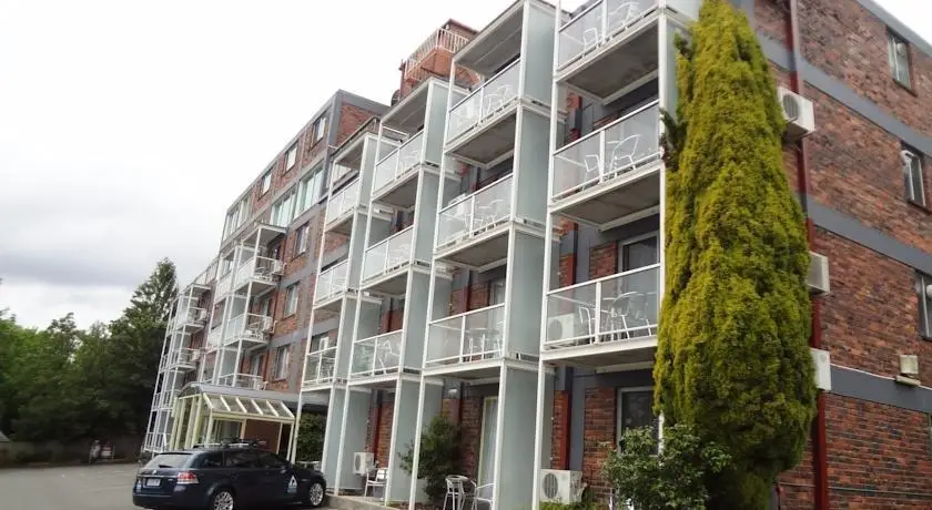 Adina Place Motel Apartments