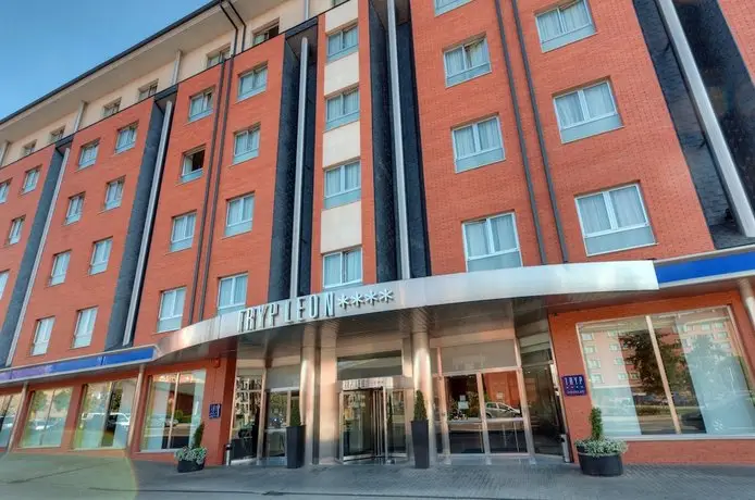 Tryp Leon Hotel