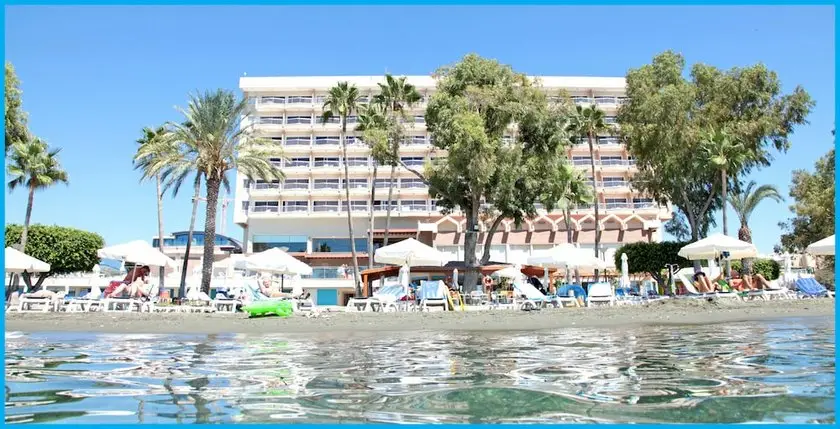 Poseidonia Beach Hotel