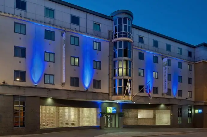 Holiday Inn Express London City