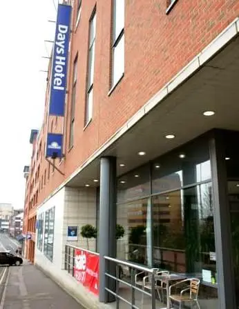 Premier Inn Luton Town Centre Hotel 