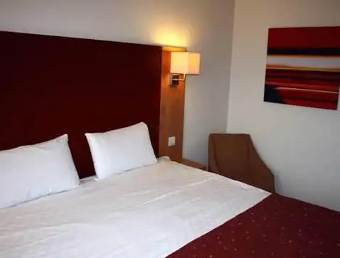 Premier Inn Luton Town Centre Hotel 