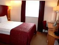 Premier Inn Luton Town Centre Hotel 