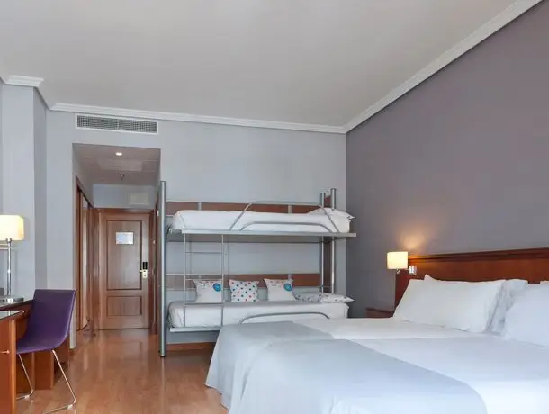 Tryp Madrid Cibeles Hotel 