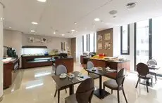 Tryp Madrid Cibeles Hotel 