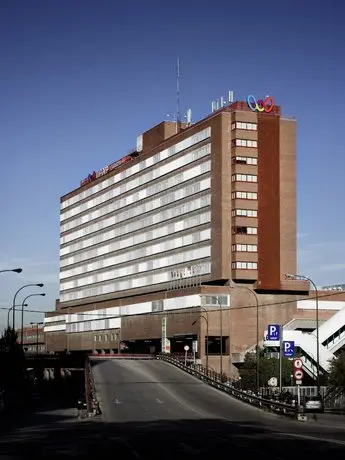 Weare Chamartin Hotel 