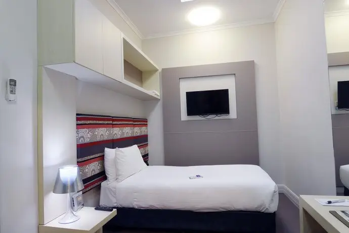 Best Western Melbourne City 