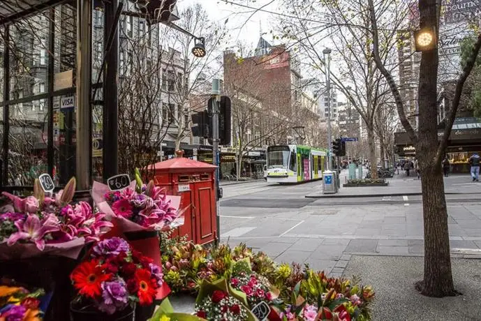 Collins Hotel Melbourne 