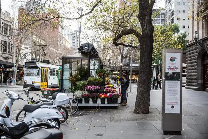 Collins Hotel Melbourne 