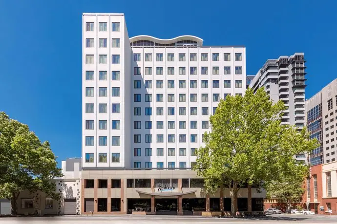 Radisson on Flagstaff Gardens