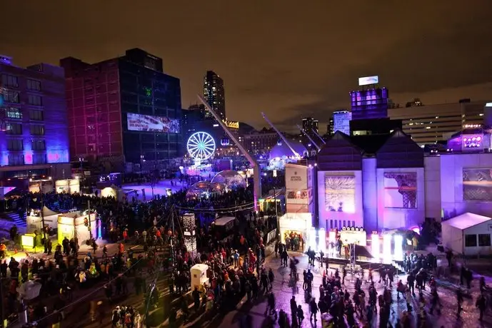 Hotel Faubourg Montreal Centre-Ville Downtown 