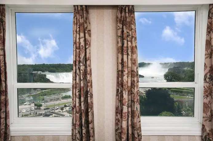 Crowne Plaza Hotel-Niagara Falls/Falls View 