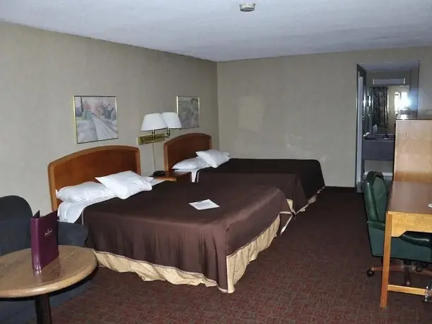 Howard Johnson by Wyndham Niagara Falls 