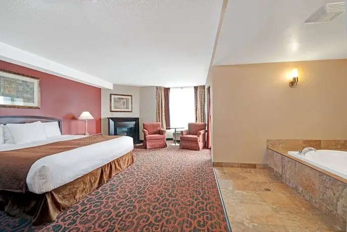 Ramada by Wyndham Niagara Falls Fallsview