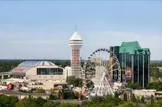 Travelodge Hotel by Wyndham Niagara Falls By the Falls 