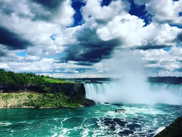 Travelodge by Wyndham Niagara Falls Bonaventure 