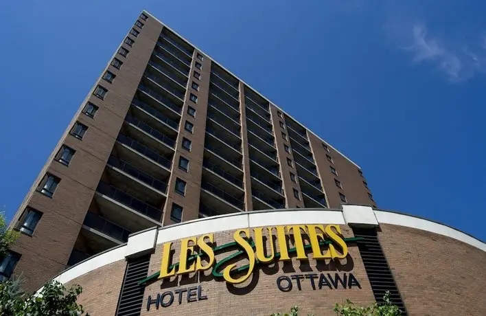 Les Suites Hotel 