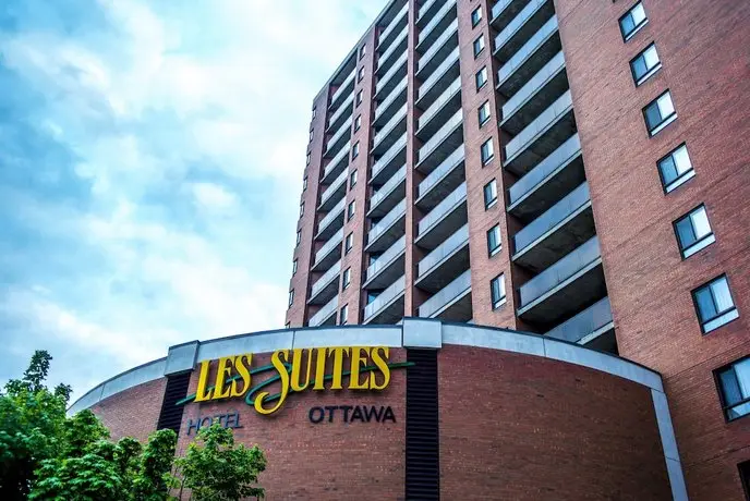 Les Suites Hotel 