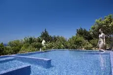 Yria Island Boutique Hotel & Spa 