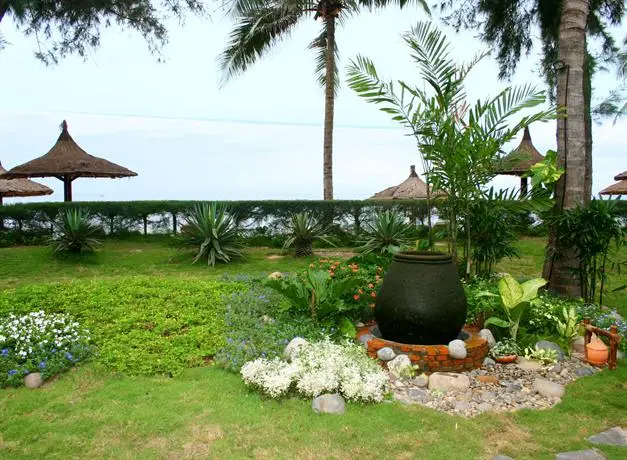 Bamboo Village Beach Resort & Spa 