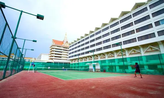 Hotel Cambodiana 