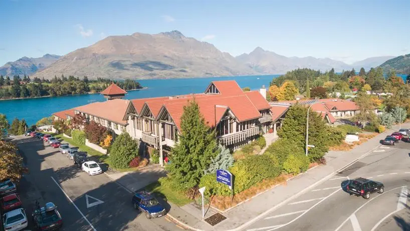 Copthorne Hotel and Resort Queenstown Lakefront 