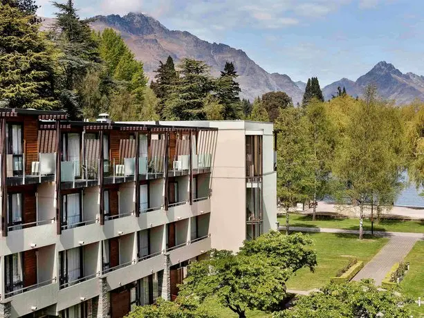 Novotel Queenstown Lakeside 