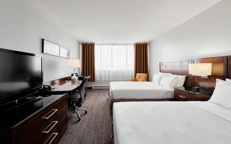 Travelodge by Wyndham Hotel & Convention Centre Quebec City 