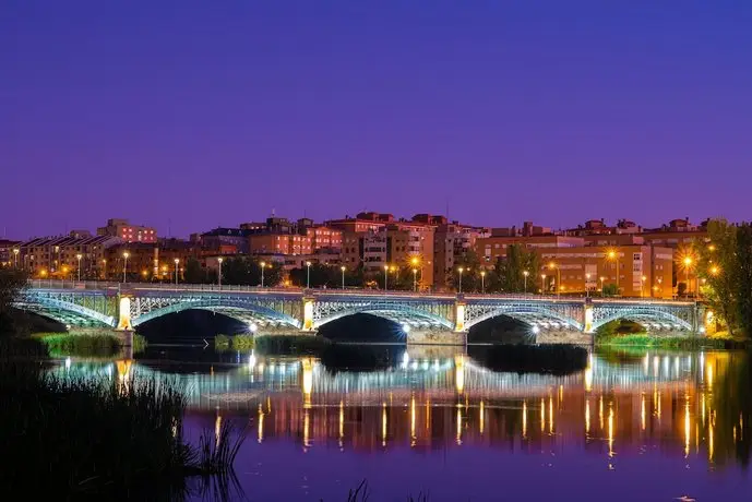 Hotel Casino Del Tormes 