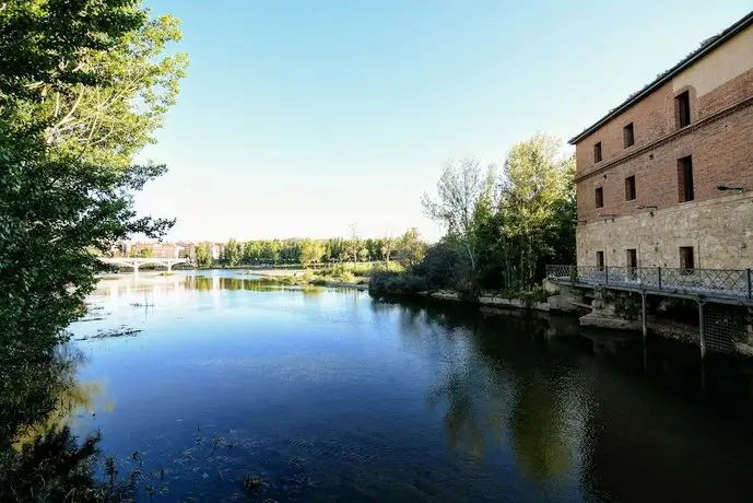 Hotel Casino Del Tormes 