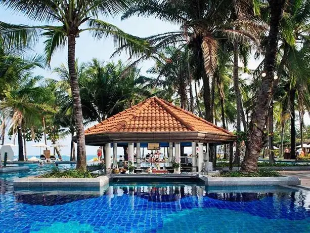 Centara Grand Beach Resort Samui 