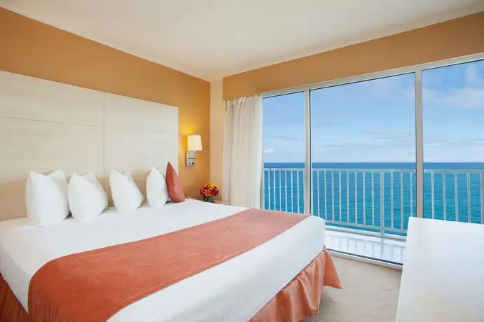 Best Western Plus Condado Palm Inn & Suites 