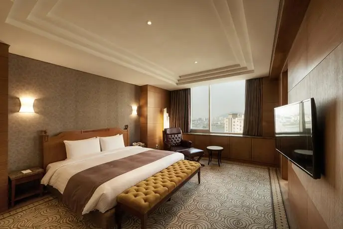 Hotel Riviera Seoul 