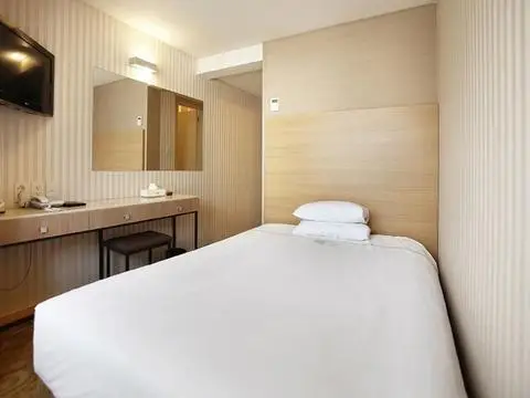 Savoy Hotel Myeongdong 