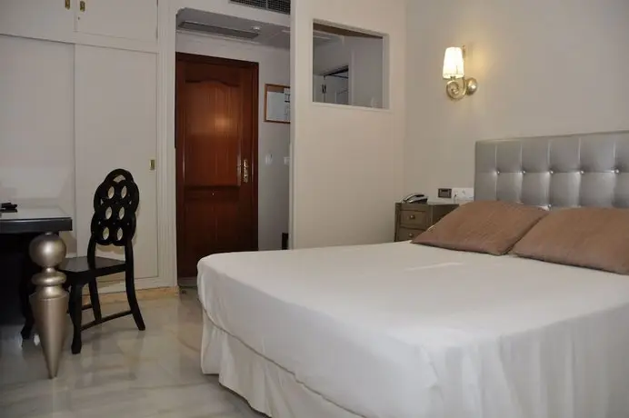 Hotel Sercotel Dona Carmela 