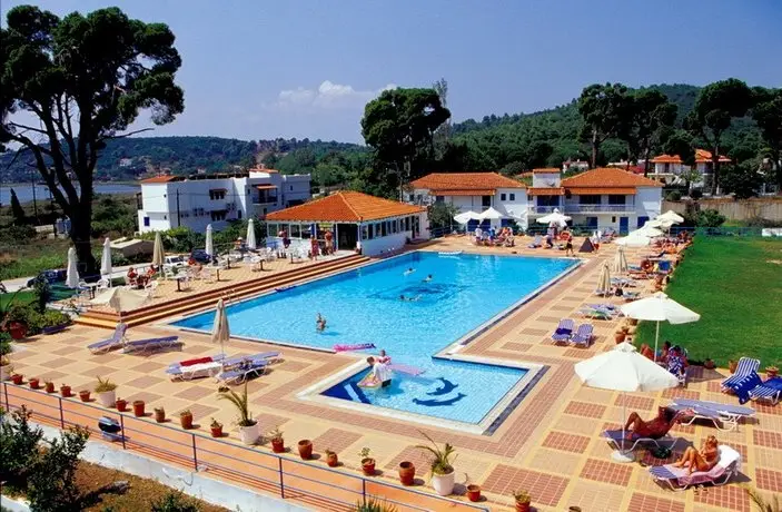 Caravos Hotel Koukounaries