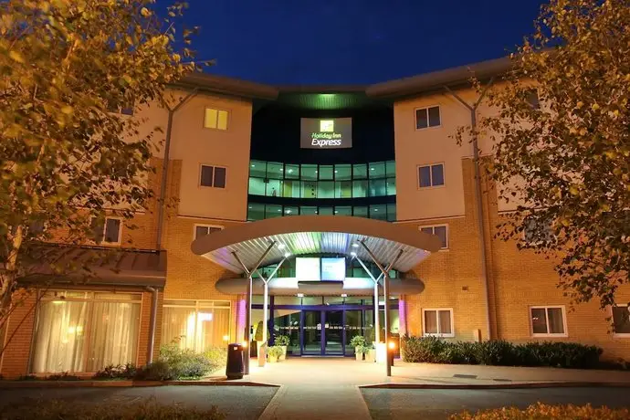 Holiday Inn Express Southampton - M27 J7 