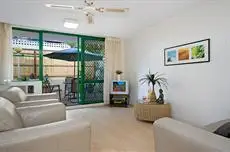 Headland Gardens Holiday Apartments 