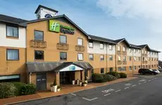 Holiday Inn Express Swansea East 