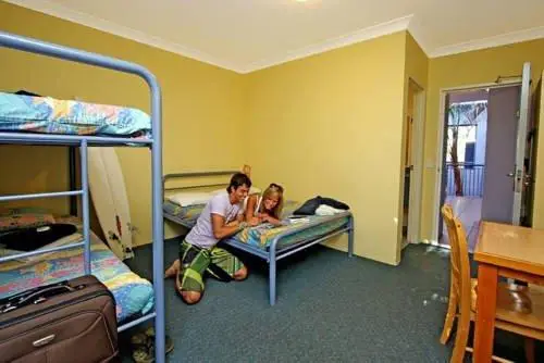 Sydney Beachouse YHA 