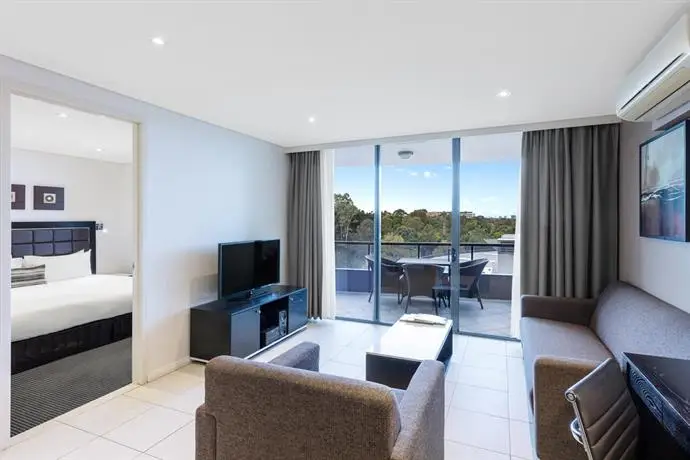 Meriton Suites George Street Parramatta 