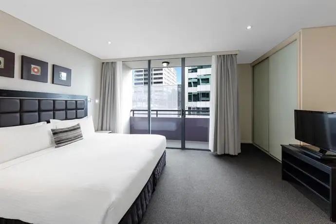 Meriton Suites George Street Parramatta 