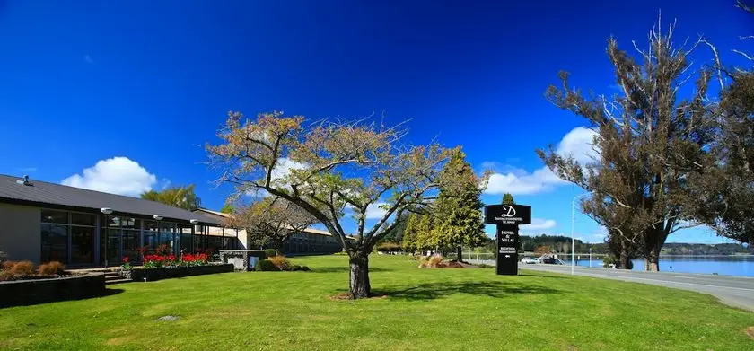 Distinction Te Anau Hotel & Villas 