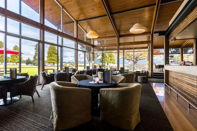 Distinction Te Anau Hotel & Villas 