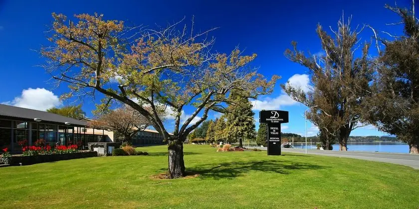 Distinction Te Anau Hotel & Villas 