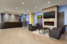 Travelodge by Wyndham Toronto East 